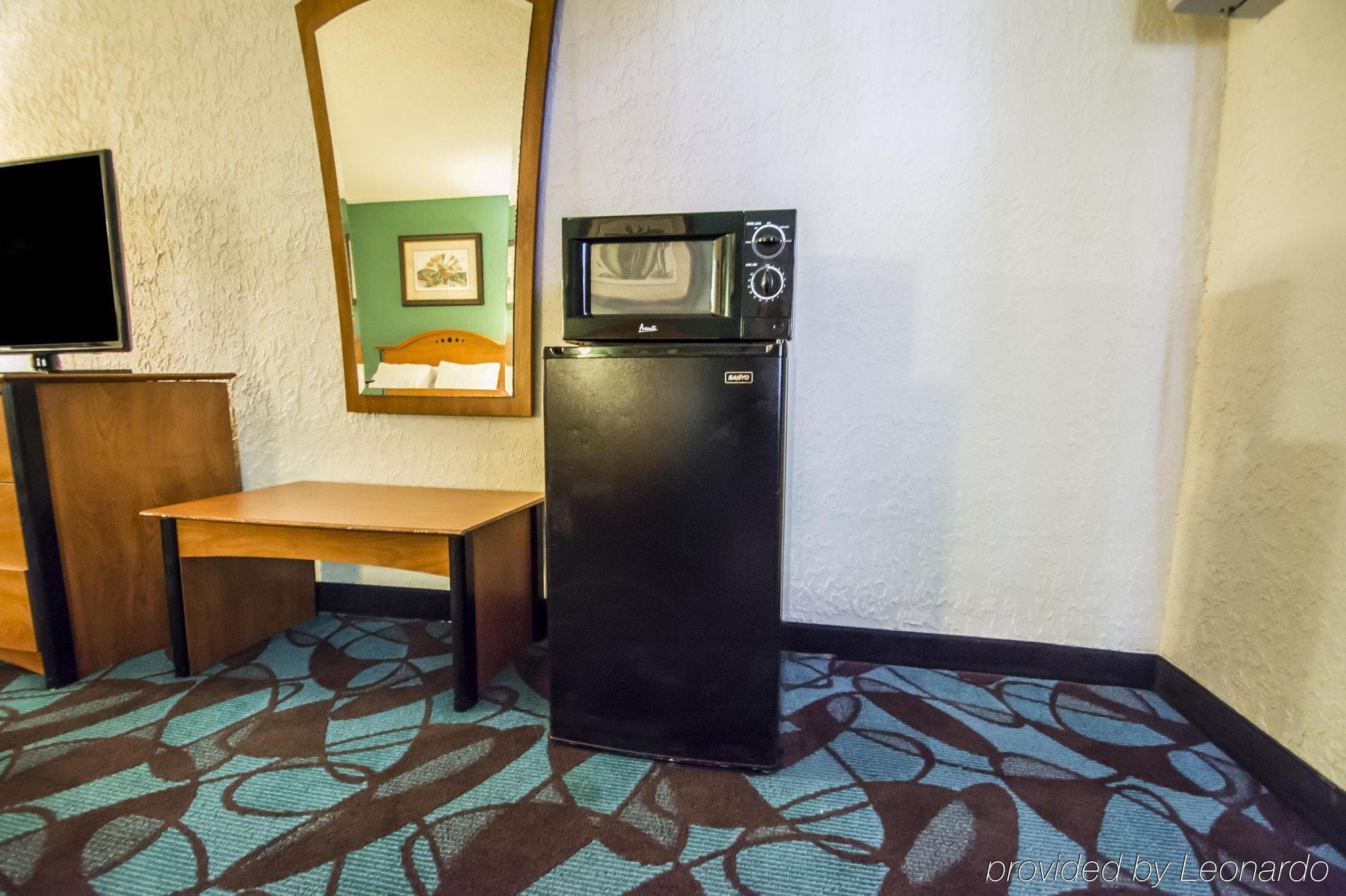 Fort Lauderdale Gardens Inn & Suites Ft Lauderdale International Airport Hollywood Exterior photo