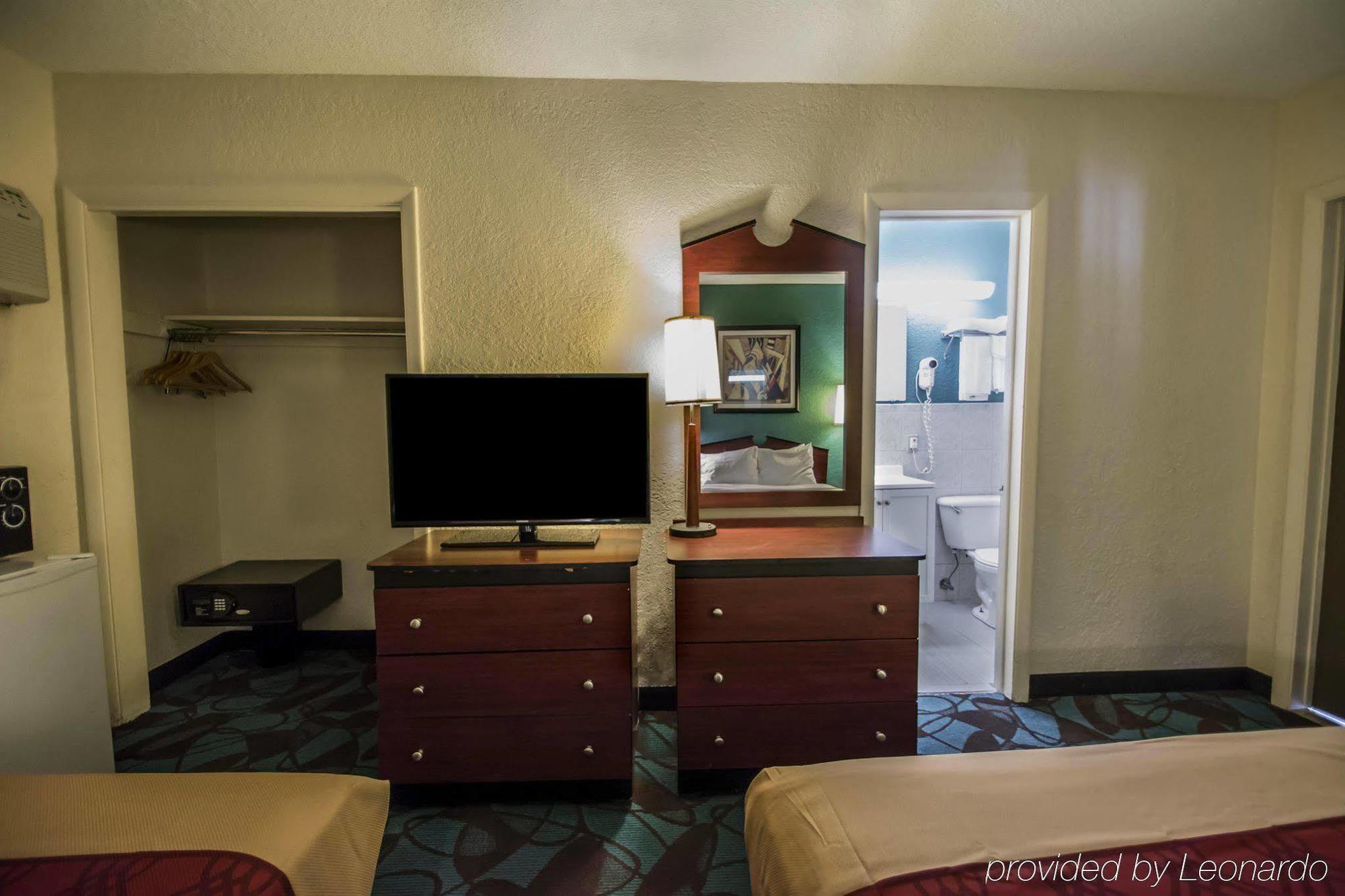 Fort Lauderdale Gardens Inn & Suites Ft Lauderdale International Airport Hollywood Exterior photo